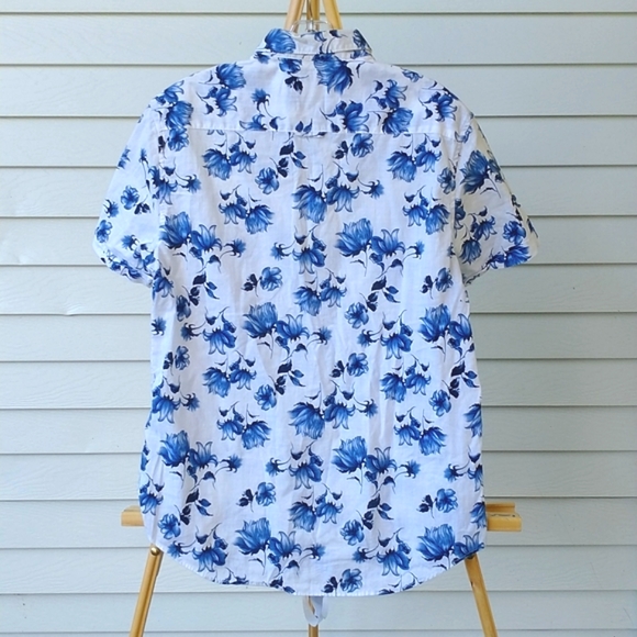 Denim & Flower Blue Floral Short Sleeve Cotton Button Down Size M - Picture 2 of 5